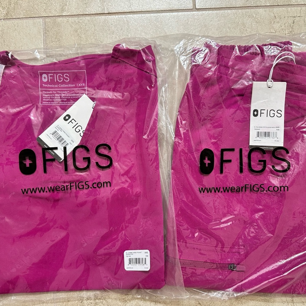 NEW FIGS SCRUB SET XXS